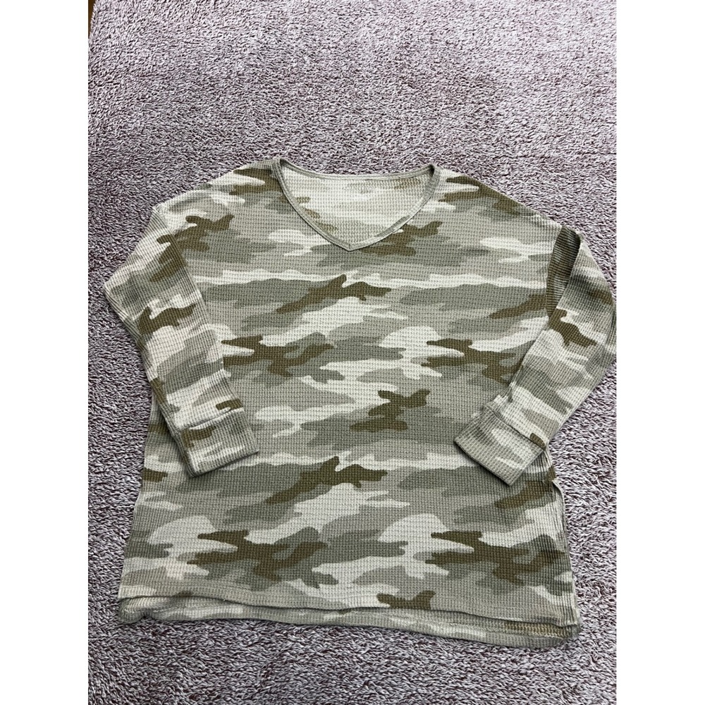 American Eagle Womens M Camo Waffle Knit Thermal V Neck Oversized Long Sleeve